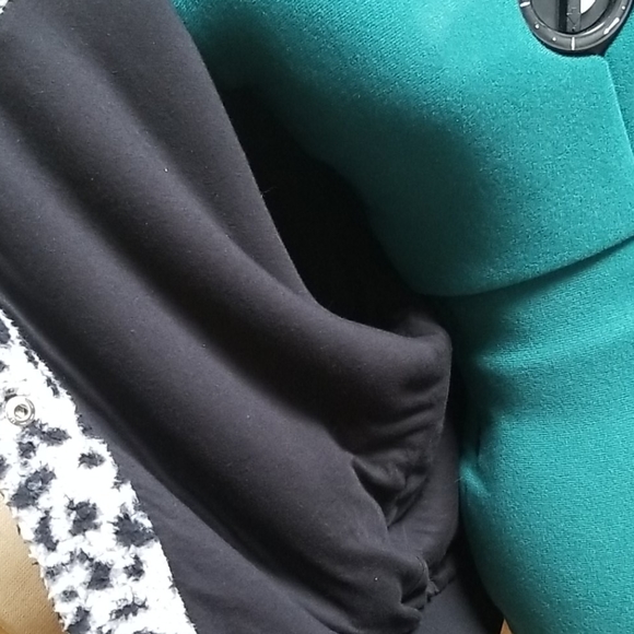 New PINK VS LTD EDT Leopard Sherpa Bomber Jacket - Picture 6 of 6